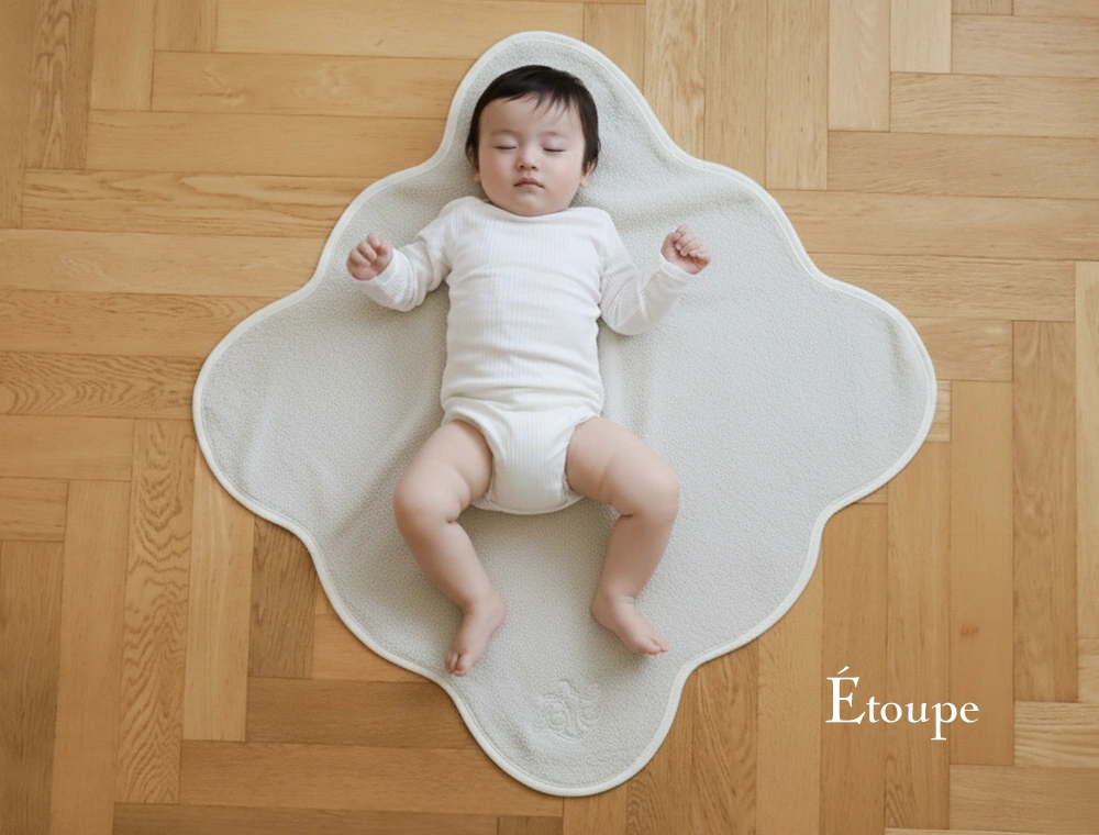 カラー：エトープ