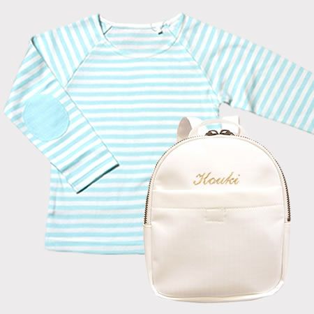 胸元にアンファンロゴ